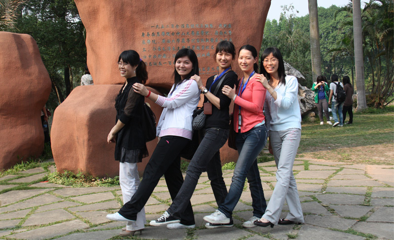 ���ܻ�ʦ��У��ɣ�������ͷ�����������